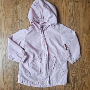 Reserved girls hooded light pink windbreaker size 110cm/ 5T